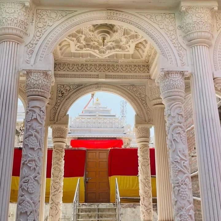 Marble Domes & Chhatris